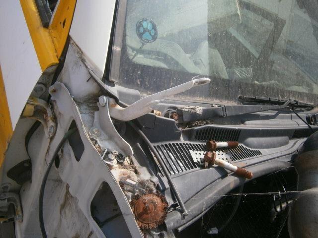 Решетка под лобовое стекло Тойота Хайлюкс Сурф в Камене-на-Оби 29486