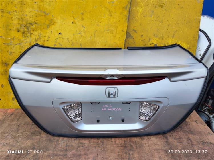 Крышка багажника Хонда Инспаер в Камене-на-Оби 652201