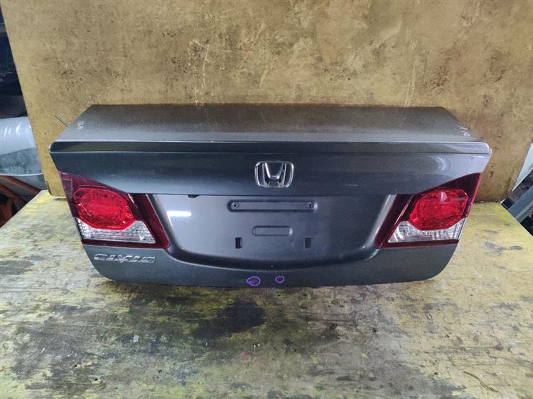 Крышка багажника Хонда Цивик в Камене-на-Оби 728821